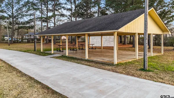 $370,000 | 18208 North Lakeview Drive, Troup, TX 75789