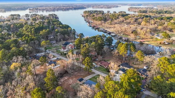 $370,000 | 18208 North Lakeview Drive, Troup, TX 75789