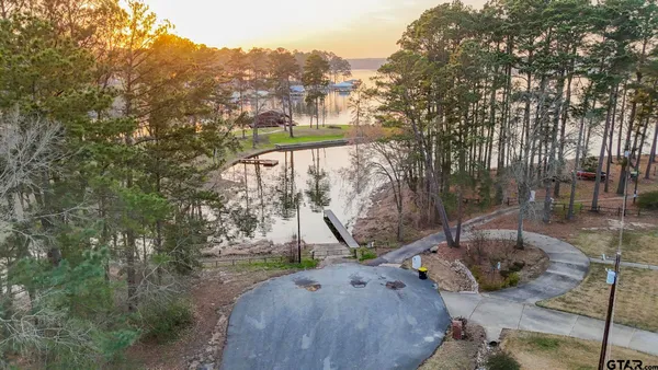 $370,000 | 18208 North Lakeview Drive, Troup, TX 75789