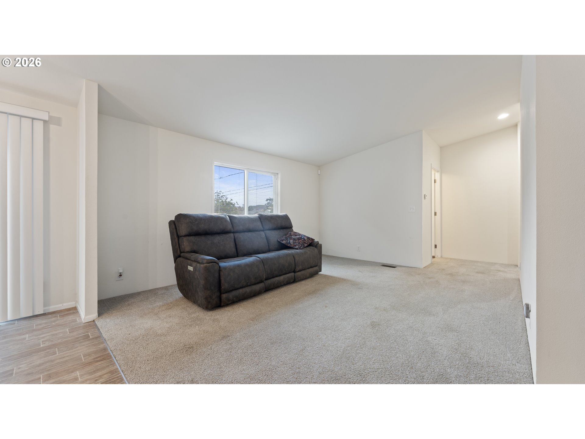820 Fenwick Street Coos Bay, OR 97420 - Photo 10 of 37