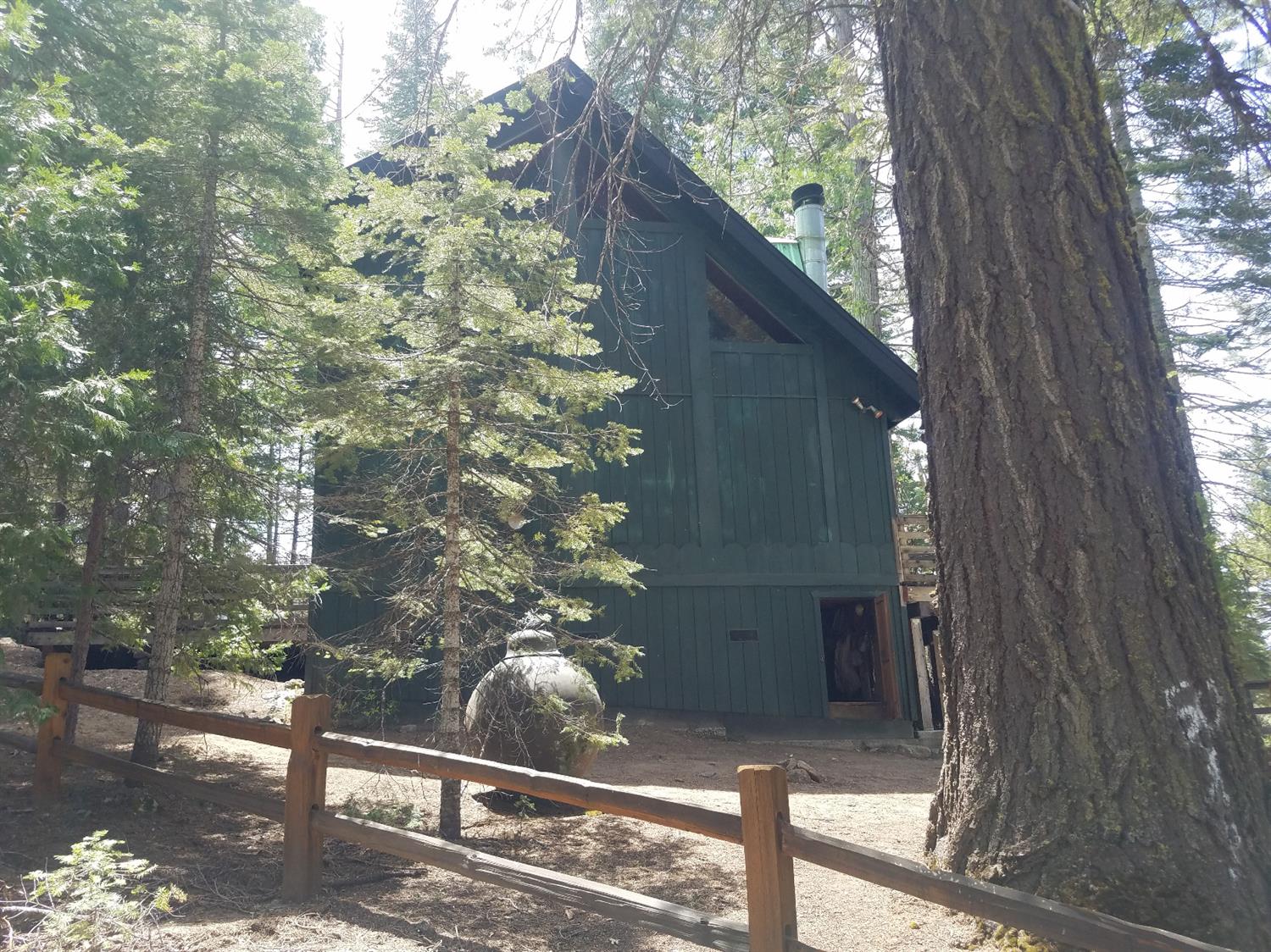 41309 Chinquapin Road North Fork, CA 93643 - Photo 8 of 32