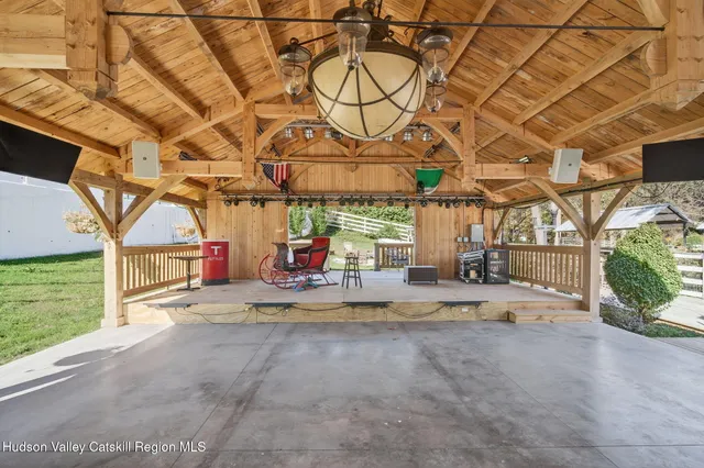 view of an outdoor sitting area