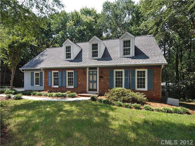 1908 Carmel Ridge Road Charlotte, NC 28226 - Photo 1 of 16 Gallery Image 1