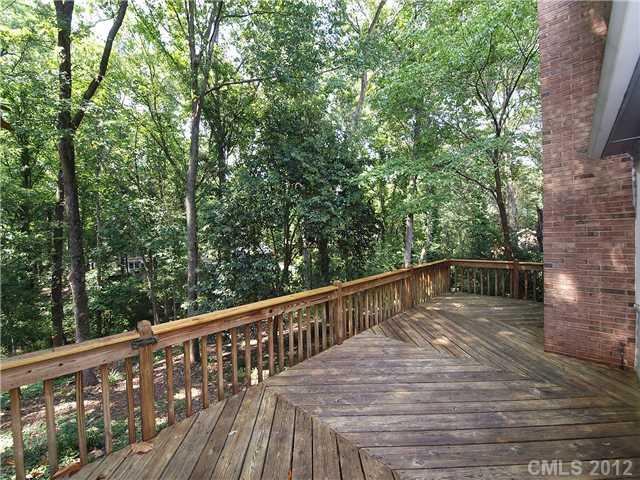 1908 Carmel Ridge Road Charlotte, NC 28226 - Photo 11 of 16 Gallery Image 11