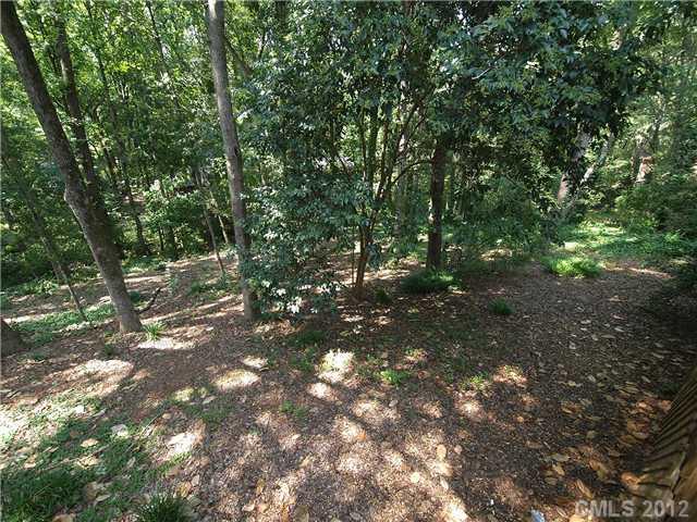 1908 Carmel Ridge Road Charlotte, NC 28226 - Photo 14 of 16 Gallery Image 14