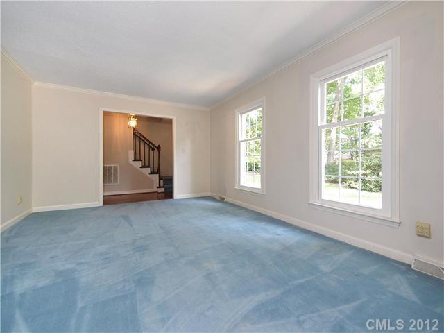 1908 Carmel Ridge Road Charlotte, NC 28226 - Photo 3 of 16 Gallery Image 3