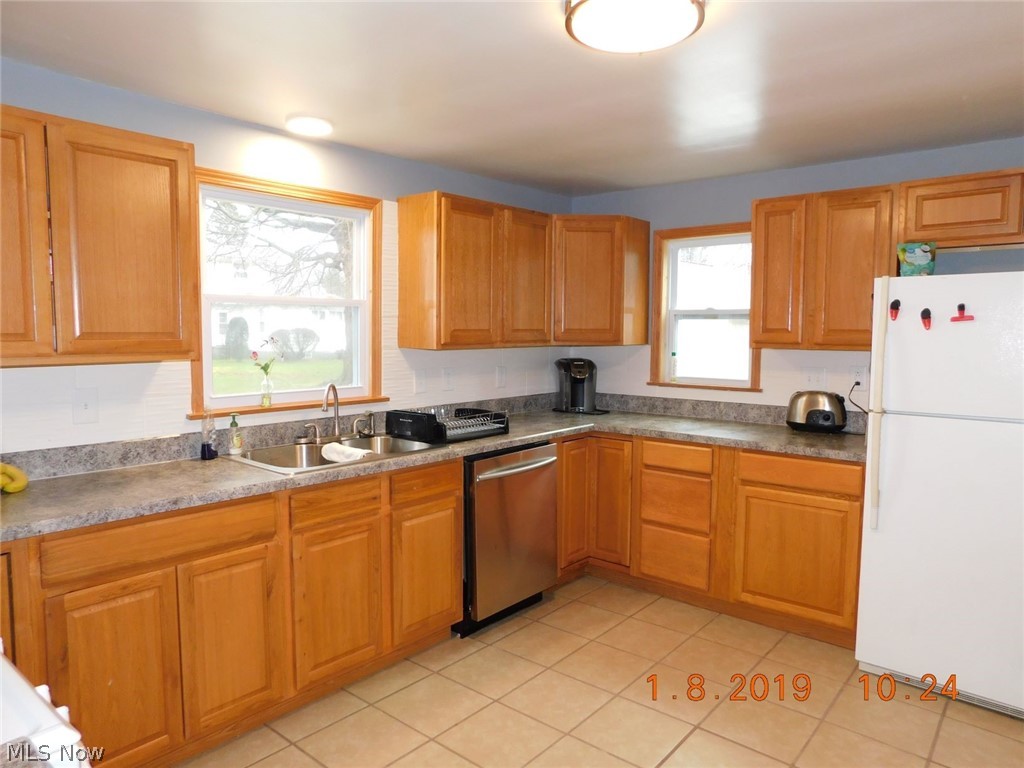 442 South Ridge Road East Geneva, OH 44041 - Photo 11 of 34 Gallery Image 11