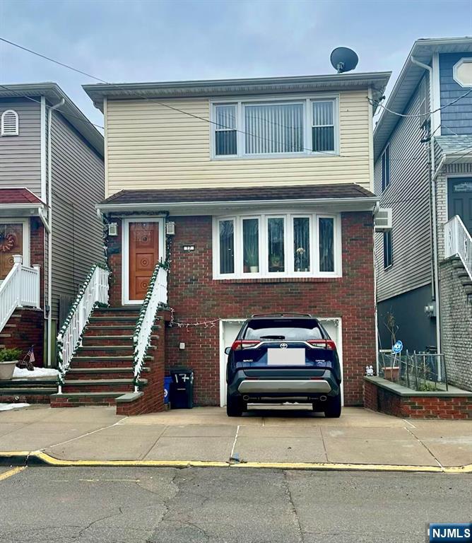 a car parked in front of a building