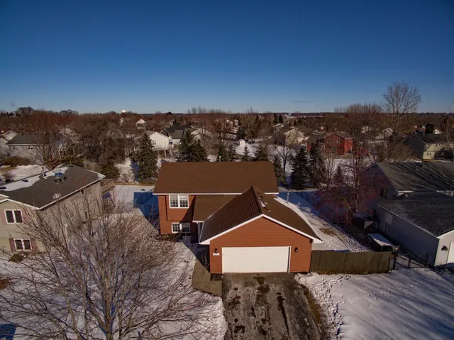 $379,900 | 7302 97th Street South, Cottage Grove, MN 55016