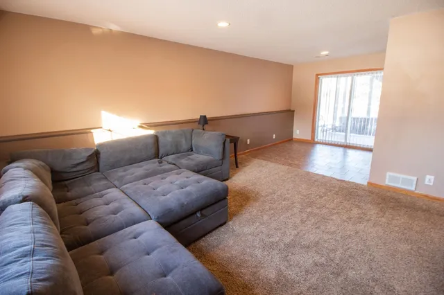 $379,900 | 7302 97th Street South, Cottage Grove, MN 55016