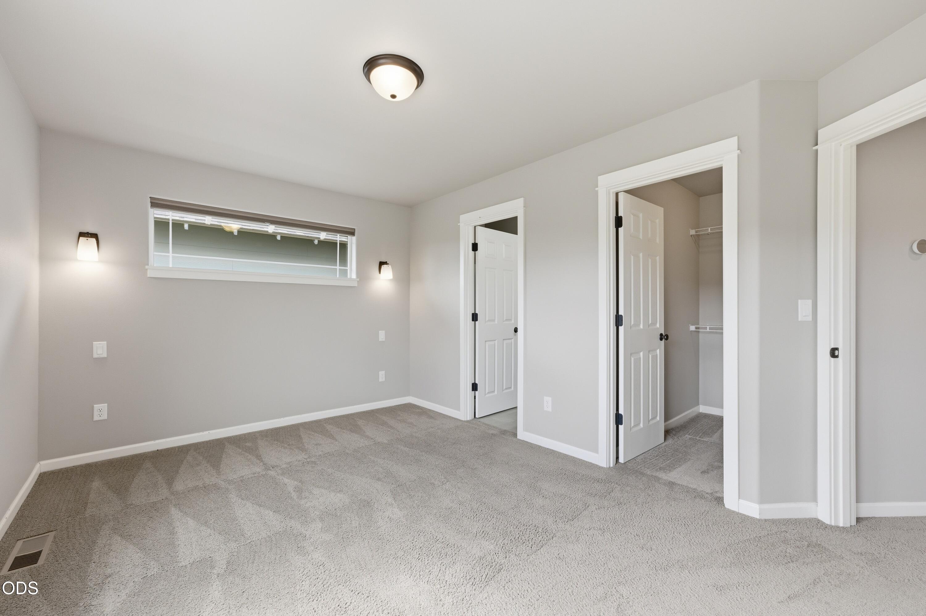 62719 Hawkview Road Bend, OR 97701 - Photo 21 of 55