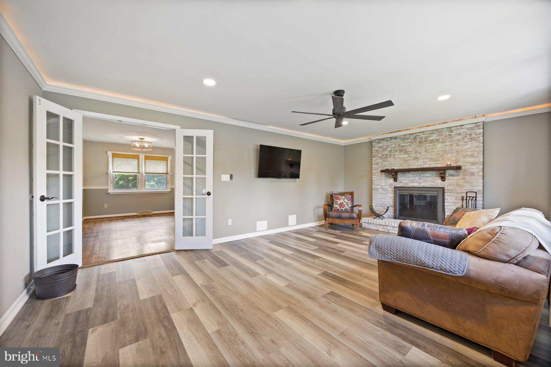 2201 Green Mill Road Finksburg, MD 21048 - Photo 3 of 29 Living Room