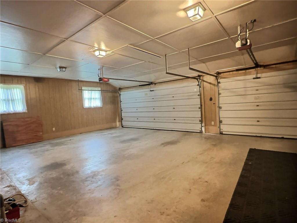 5096 Highway 16 Moravian Falls, NC 28654 - Photo 35 of 43 Attached 3 Car Garage