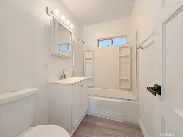 $699,900 | 1410 West School Street, Compton, CA 90220