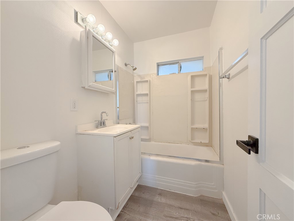 1410 West School Street Compton, CA 90220 - Photo 23 of 33