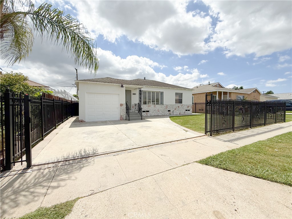 1410 West School Street Compton, CA 90220 - Photo 3 of 33