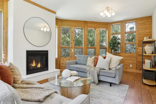 $6,900 | 206 5th Street South, Stillwater, MN 55082