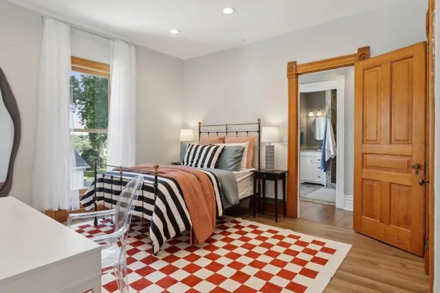 $6,900 | 206 5th Street South, Stillwater, MN 55082