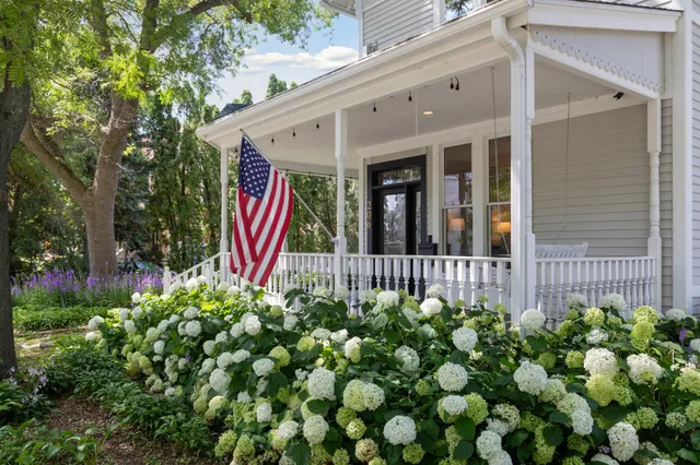 $6,899 | 206 5th Street South, Stillwater, MN 55082