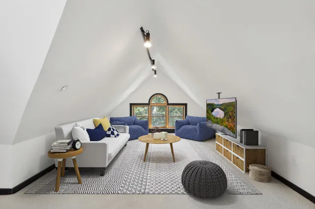 $6,900 | 206 5th Street South, Stillwater, MN 55082