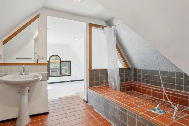 $6,900 | 206 5th Street South, Stillwater, MN 55082