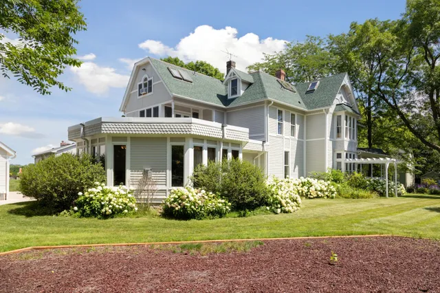 $6,900 | 206 5th Street South, Stillwater, MN 55082