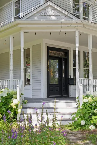 $6,899 | 206 5th Street South, Stillwater, MN 55082