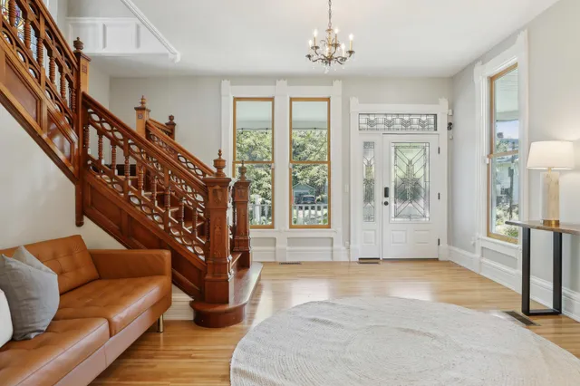 $6,900 | 206 5th Street South, Stillwater, MN 55082