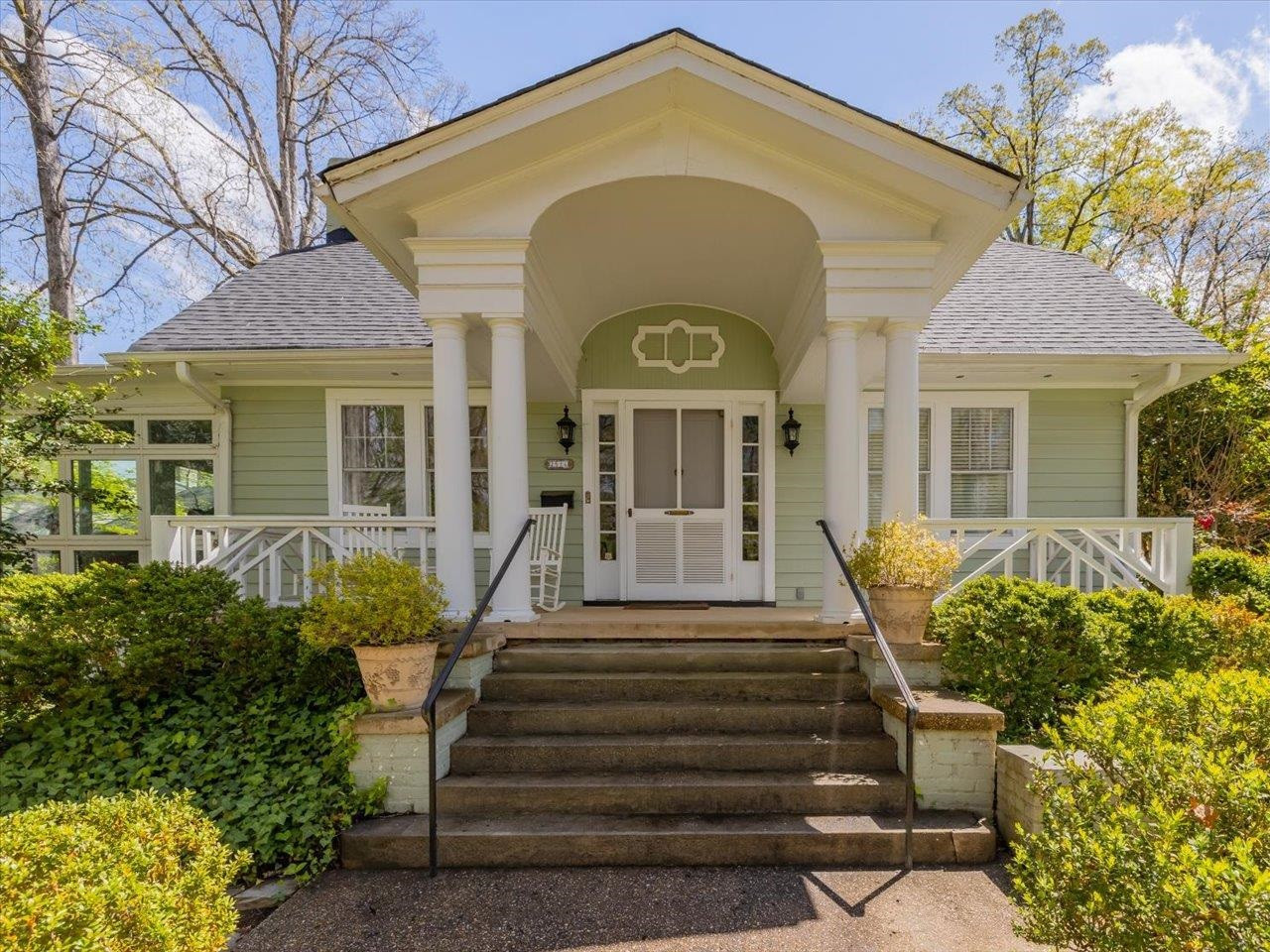 2514 White Oak Road Raleigh, NC 27609 - Photo 4 of 100 Photo 4
