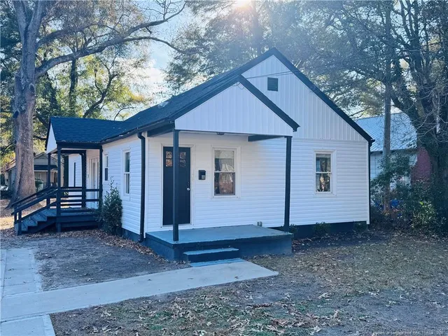 $1,550 | 1111 Branson Street, Fayetteville, NC 28305