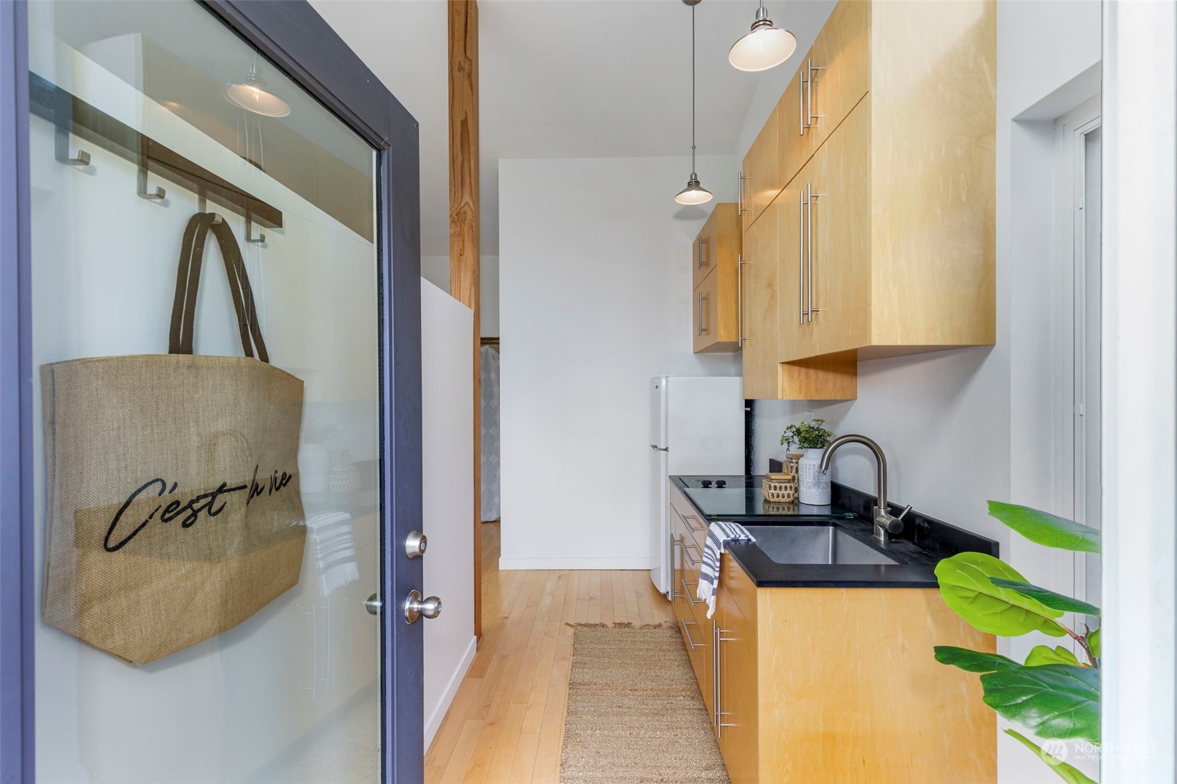 1466 R Street Port Townsend, WA 98368 - Photo 12 of 21 Gallery Image 12