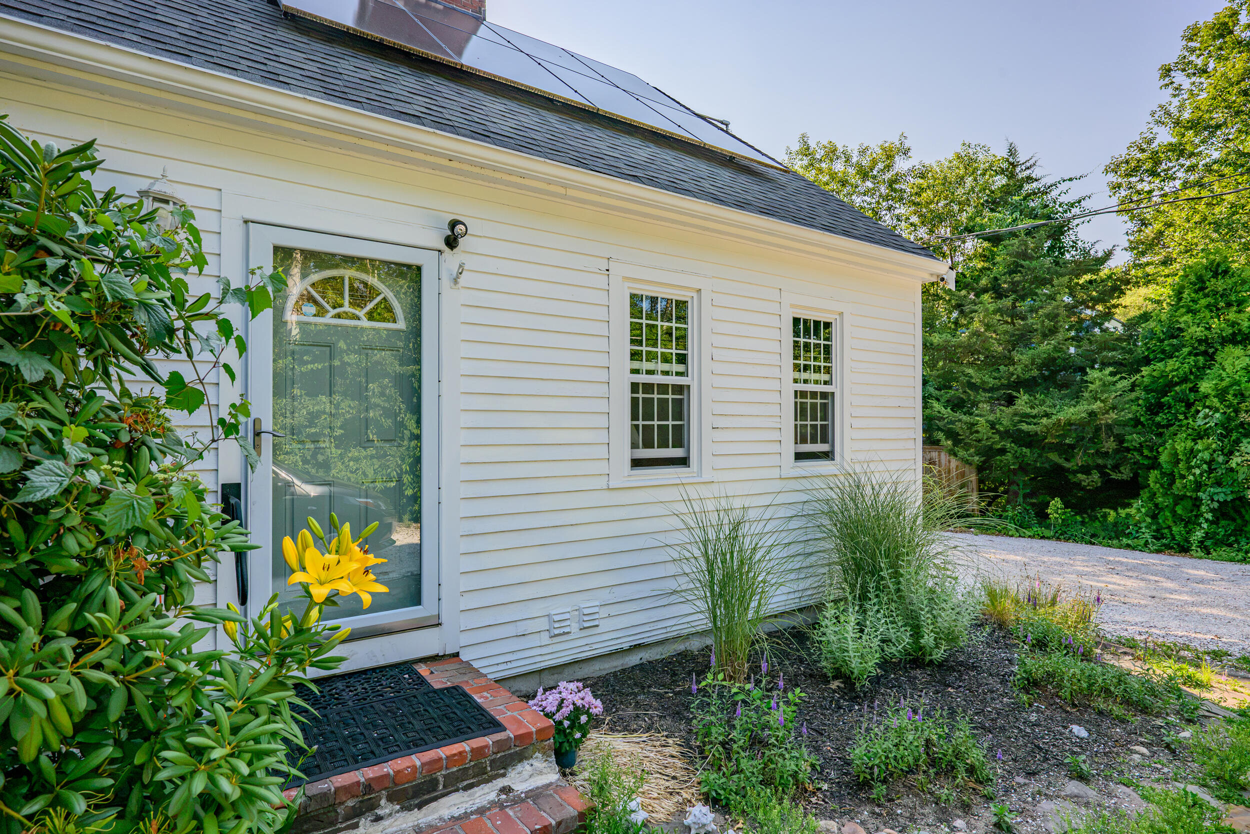 129 Mayfair Road South Dennis, MA 02660 - Photo 4 of 27 5