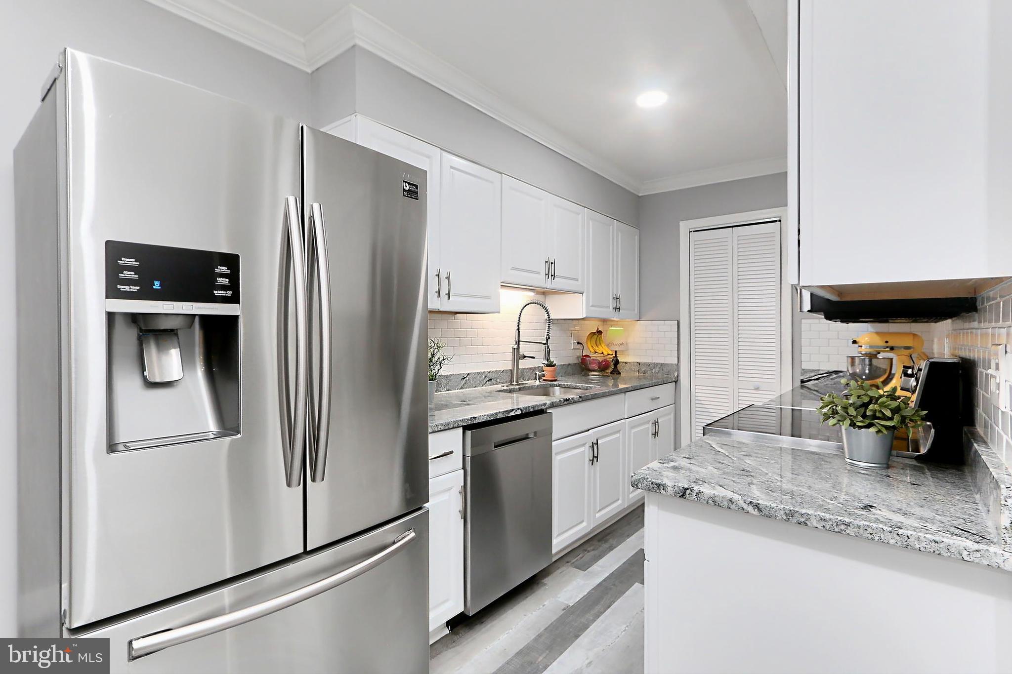 8318 K Kingsgate Road, Unit 545 Springfield, VA 22152 - Photo 3 of 56 Kit completely redone in 2020. French door fridge