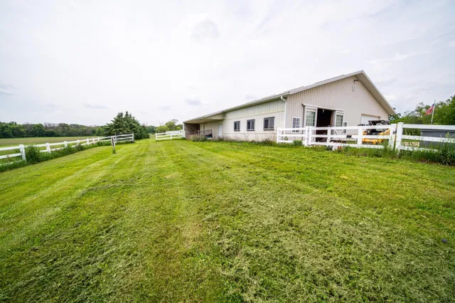 $735,000 | 62539 185th Avenue, Dodge Center, MN 55927