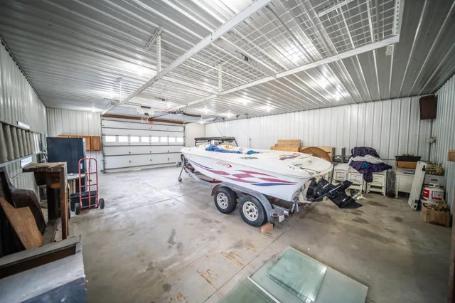 $735,000 | 62539 185th Avenue, Dodge Center, MN 55927