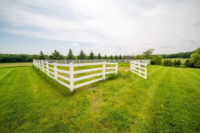 $735,000 | 62539 185th Avenue, Dodge Center, MN 55927