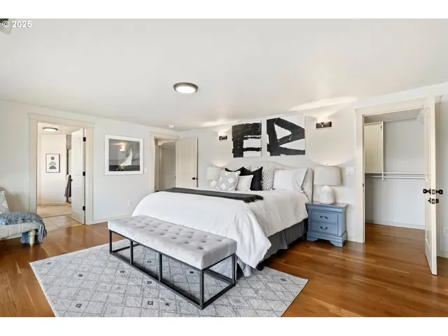 $1,949,000 | 10150 South Riverside Drive, Portland, OR 97219