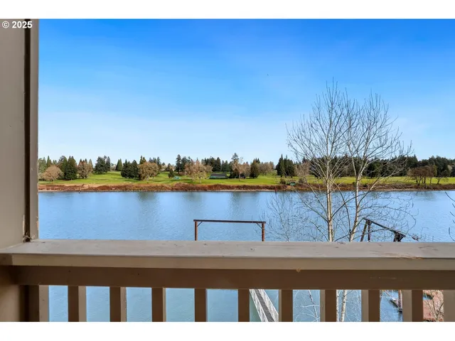 $1,949,000 | 10150 South Riverside Drive, Portland, OR 97219