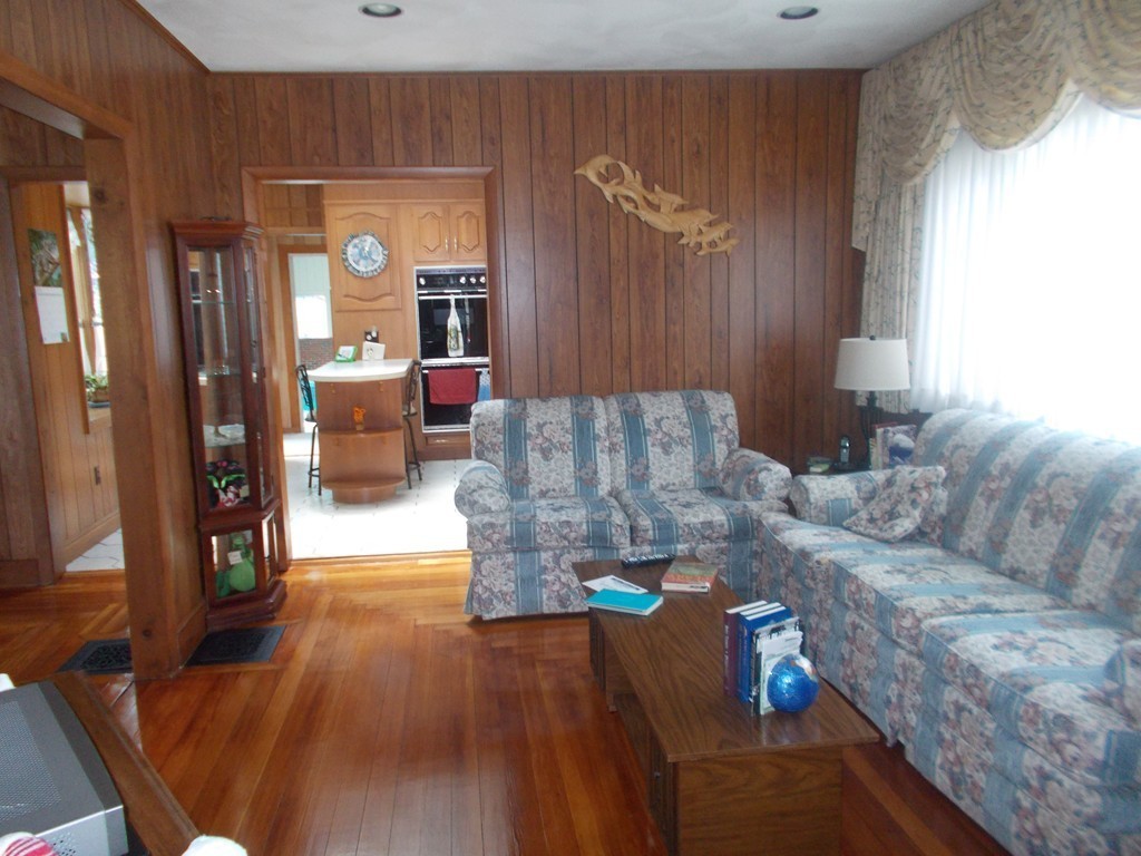 56 Bay State Road Lynn, MA 01904 - Photo 8 of 15 Gallery Image 8