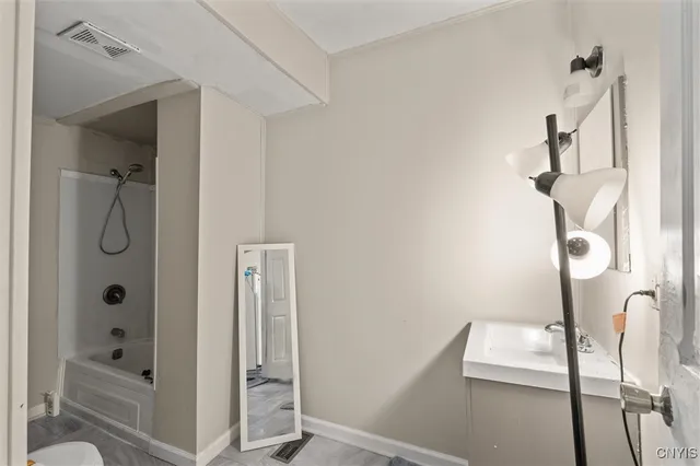 $299,900 | 1216 Bellevue Avenue, Syracuse, NY 13204