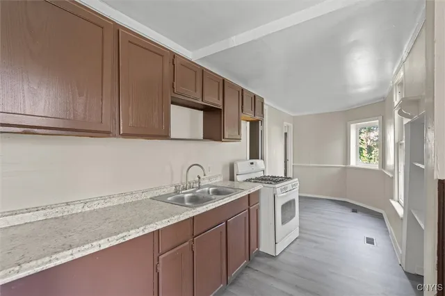 $299,900 | 1216 Bellevue Avenue, Syracuse, NY 13204