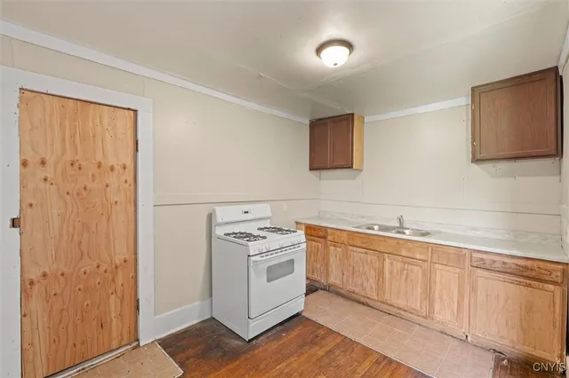 $299,900 | 1216 Bellevue Avenue, Syracuse, NY 13204