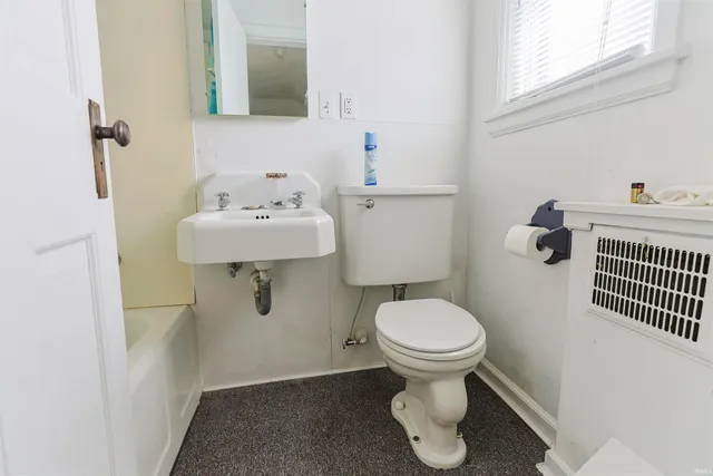 $229,000 | 415 Lincoln Way West, South Bend, IN 46601