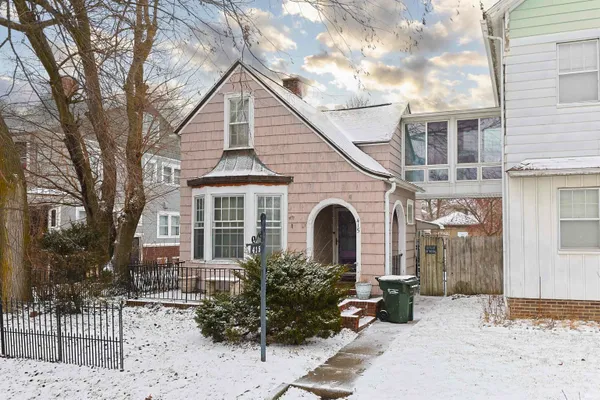 $229,000 | 415 Lincoln Way West, South Bend, IN 46601