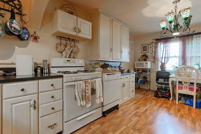 $229,000 | 415 Lincoln Way West, South Bend, IN 46601