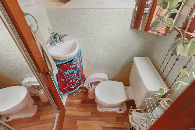 $229,000 | 415 Lincoln Way West, South Bend, IN 46601