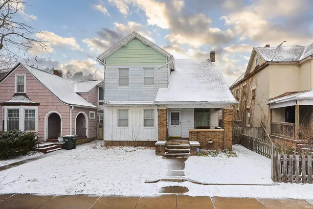 $229,000 | 415 Lincoln Way West, South Bend, IN 46601