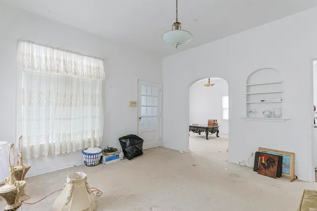 $229,000 | 415 Lincoln Way West, South Bend, IN 46601