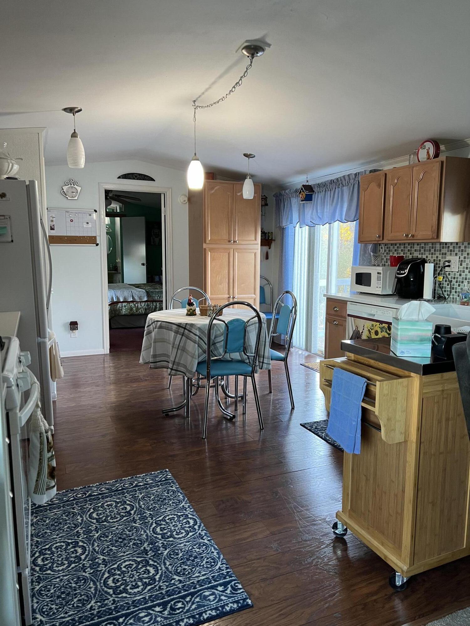 75 Heather Drive Lewiston, ME 04240 - Photo 4 of 24 IMG_2271