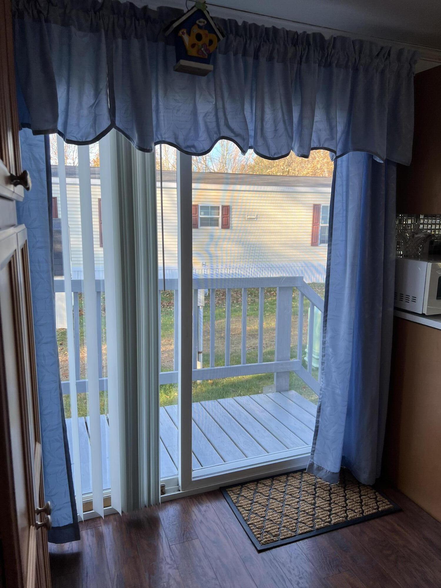 75 Heather Drive Lewiston, ME 04240 - Photo 8 of 24 IMG_2268